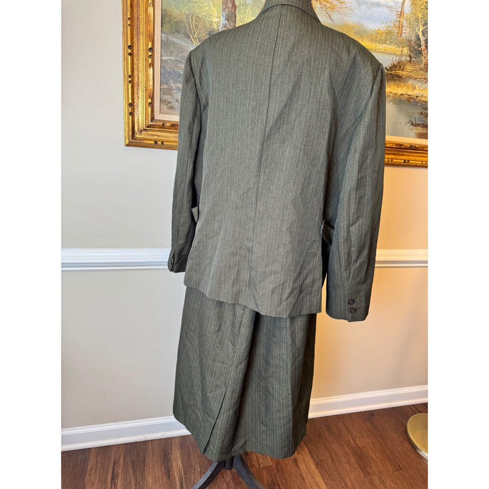 Vintage Southern Lady Olive Green Pinstripe Skirt Suit Blazer Set Plus Size 20 - Picture 2 of 11